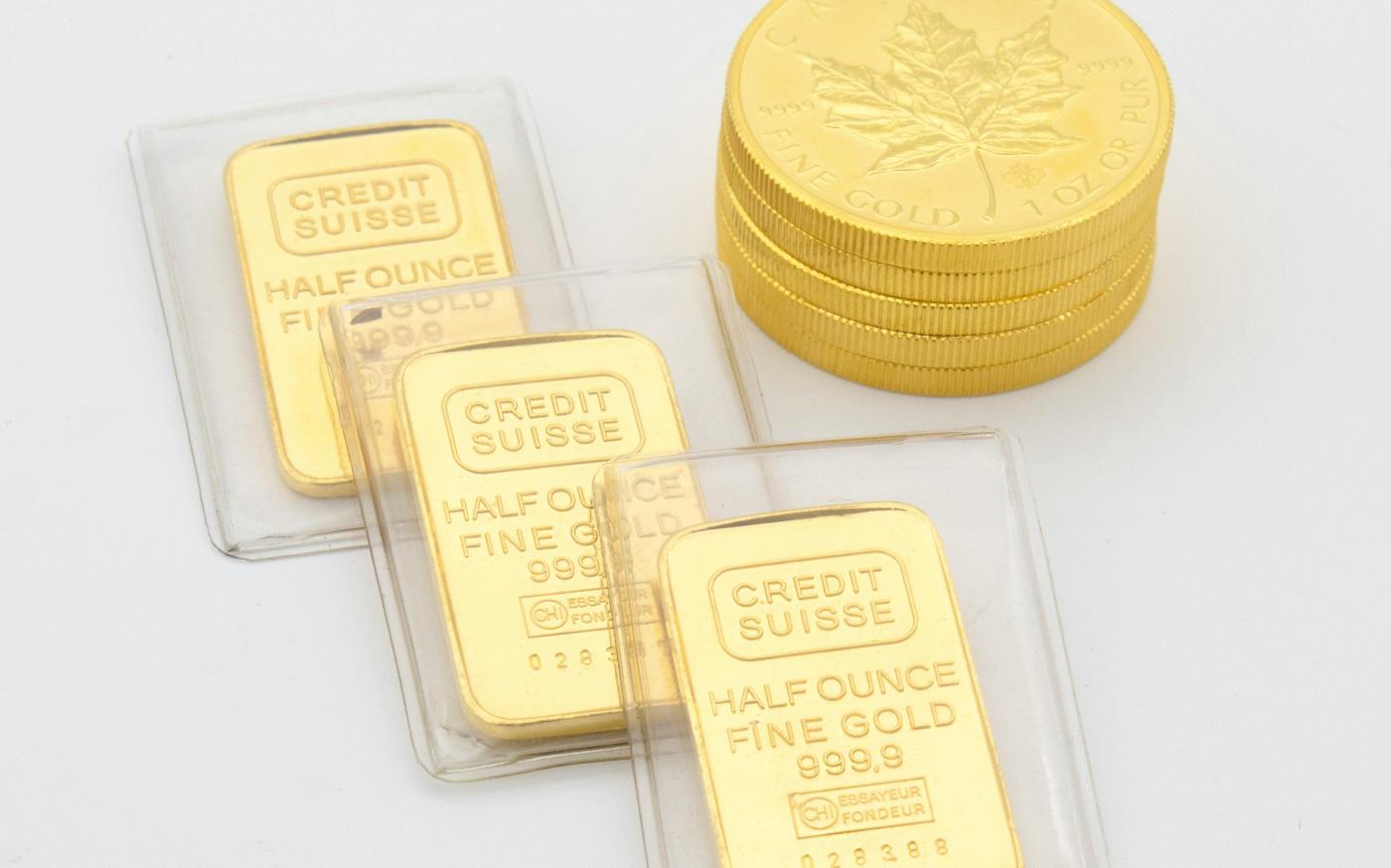 gold coins and half ounce gold bars